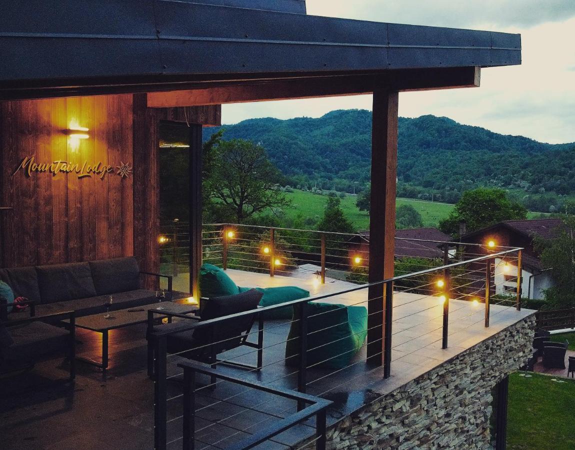 Rîşnov Mountain Lodge מראה חיצוני תמונה