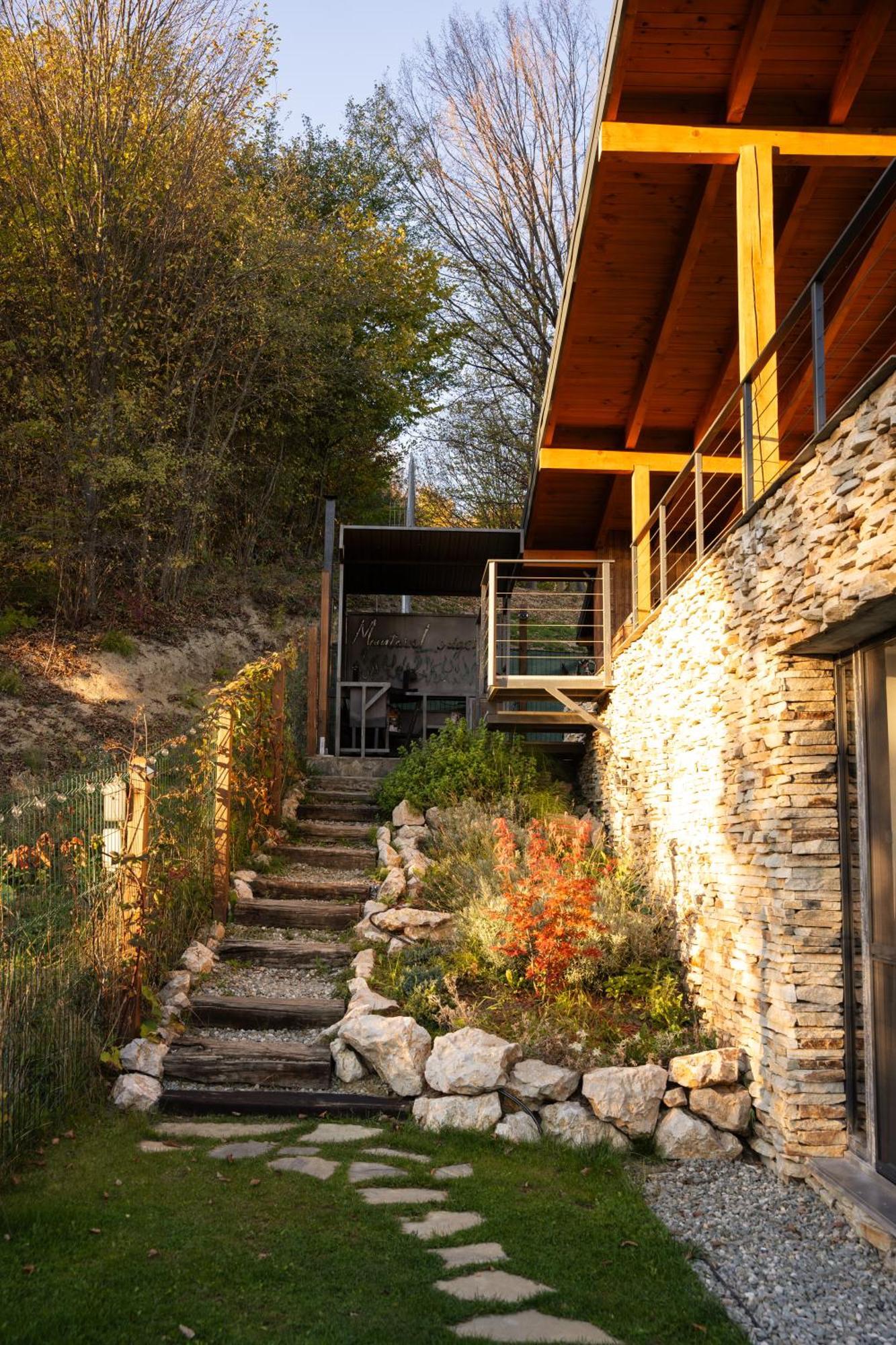 Rîşnov Mountain Lodge מראה חיצוני תמונה